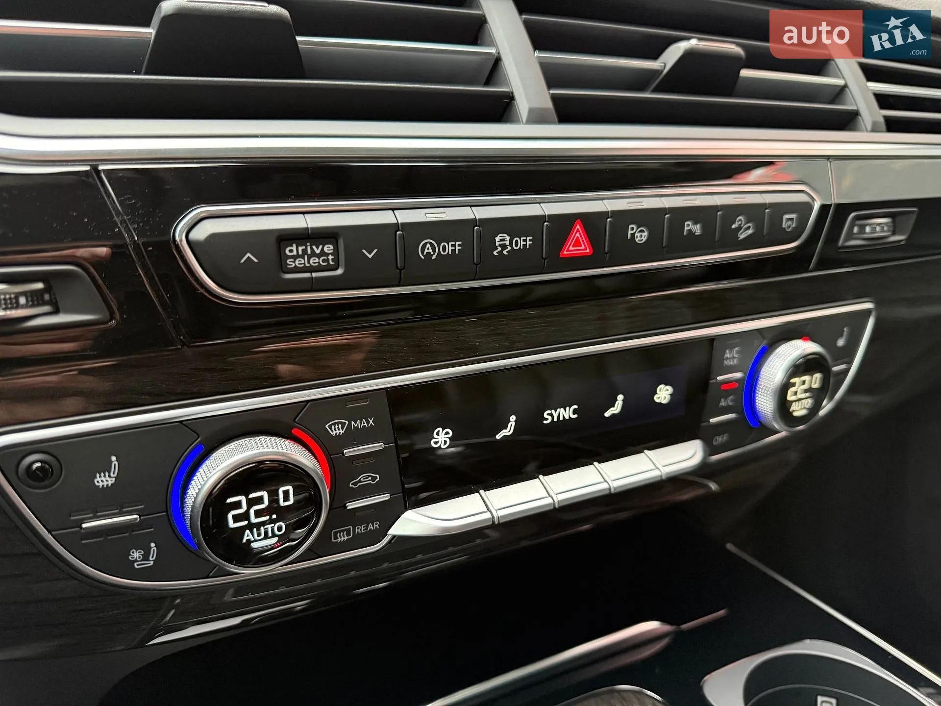2019 Audi Q7 - мініатюра 19