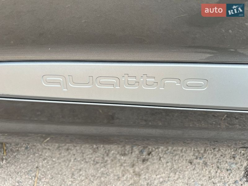 Позашляховик / Кросовер Audi Q7 2017 в Ковелі