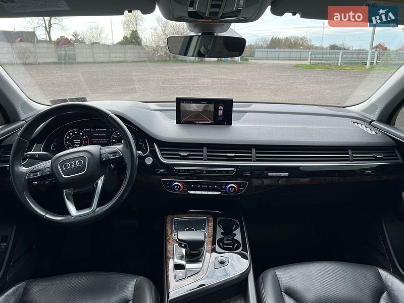 Позашляховик / Кросовер Audi Q7 2017 в Ковелі