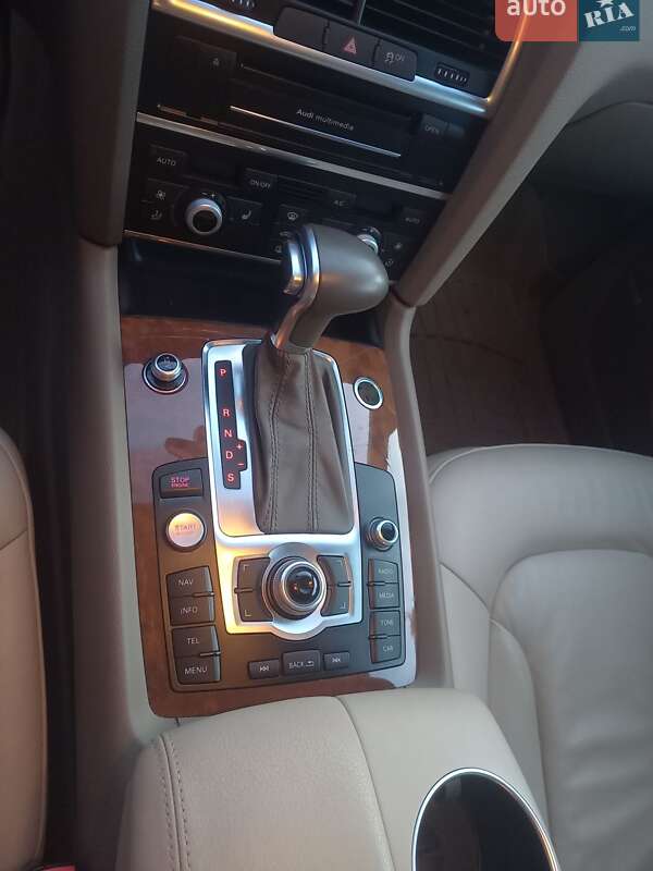 Внедорожник / Кроссовер Audi Q7 2013 в Кропивницком