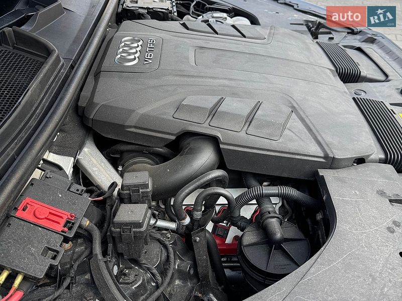 Позашляховик / Кросовер Audi Q7 2017 в Києві