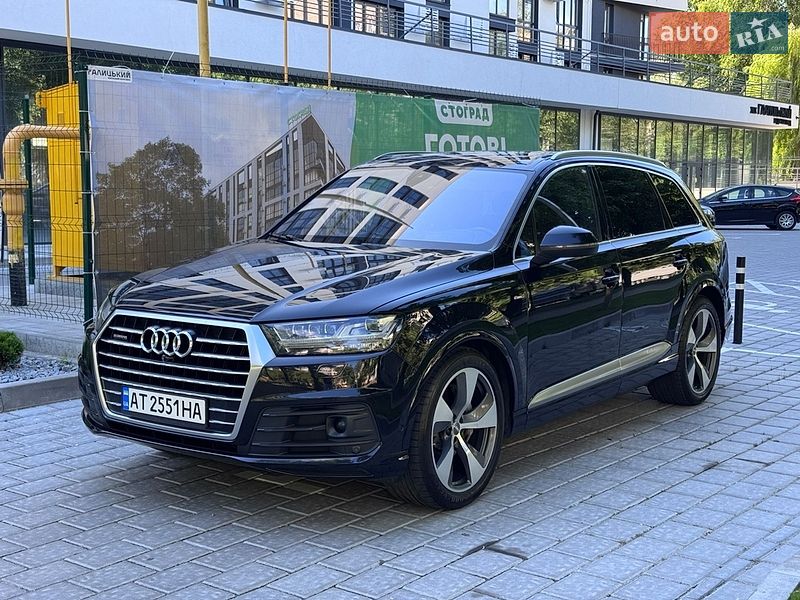 Внедорожник / Кроссовер Audi Q7 2017 в Ровно