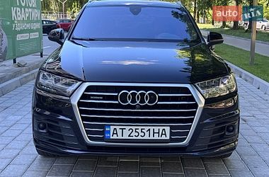 Внедорожник / Кроссовер Audi Q7 2017 в Ровно