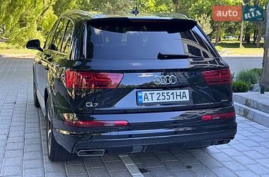 Внедорожник / Кроссовер Audi Q7 2017 в Ровно