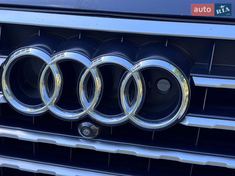Внедорожник / Кроссовер Audi Q7 2017 в Ровно