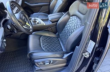 Позашляховик / Кросовер Audi Q7 2017 в Рівному