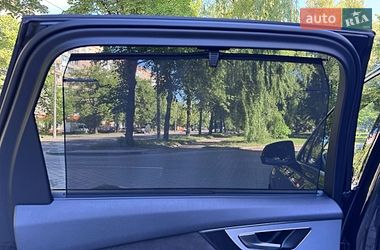 Позашляховик / Кросовер Audi Q7 2017 в Рівному