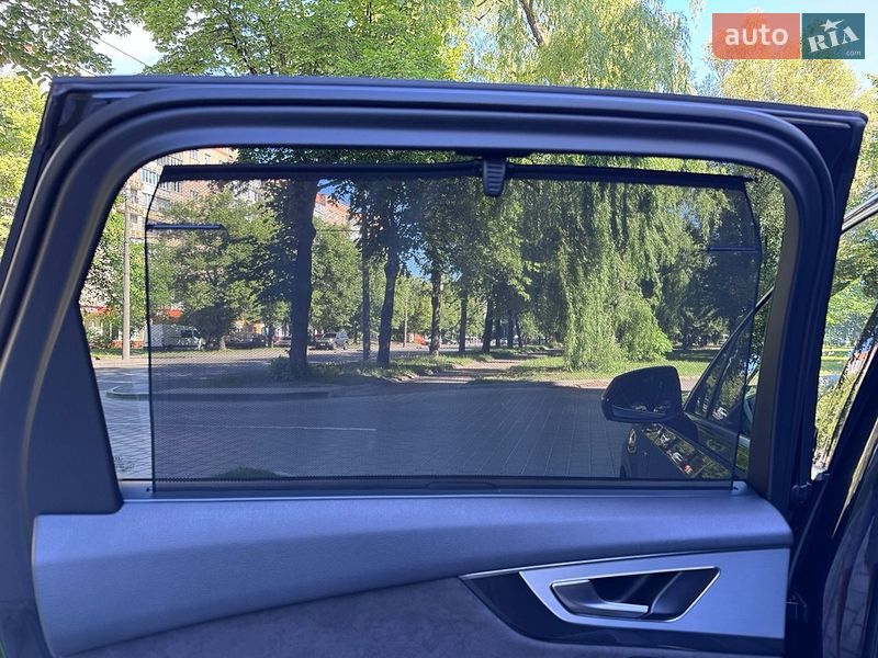 Позашляховик / Кросовер Audi Q7 2017 в Рівному