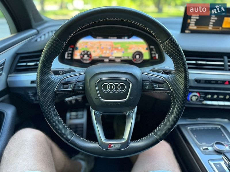 Внедорожник / Кроссовер Audi Q7 2017 в Ровно