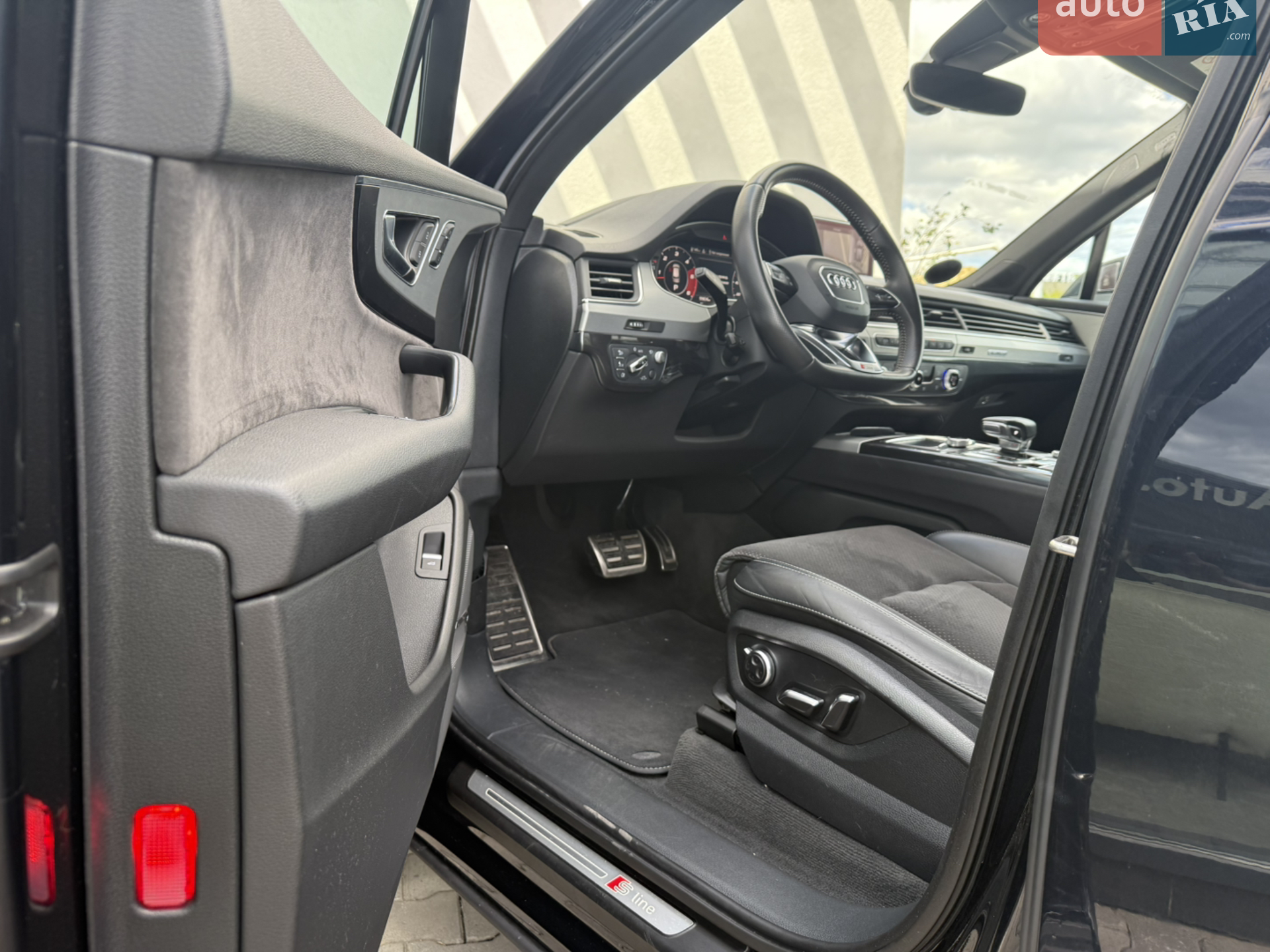2016 Audi Q7 - мініатюра 23