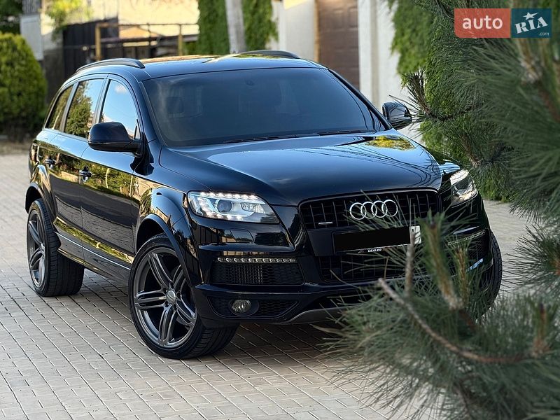 Внедорожник / Кроссовер Audi Q7 2013 в Одессе