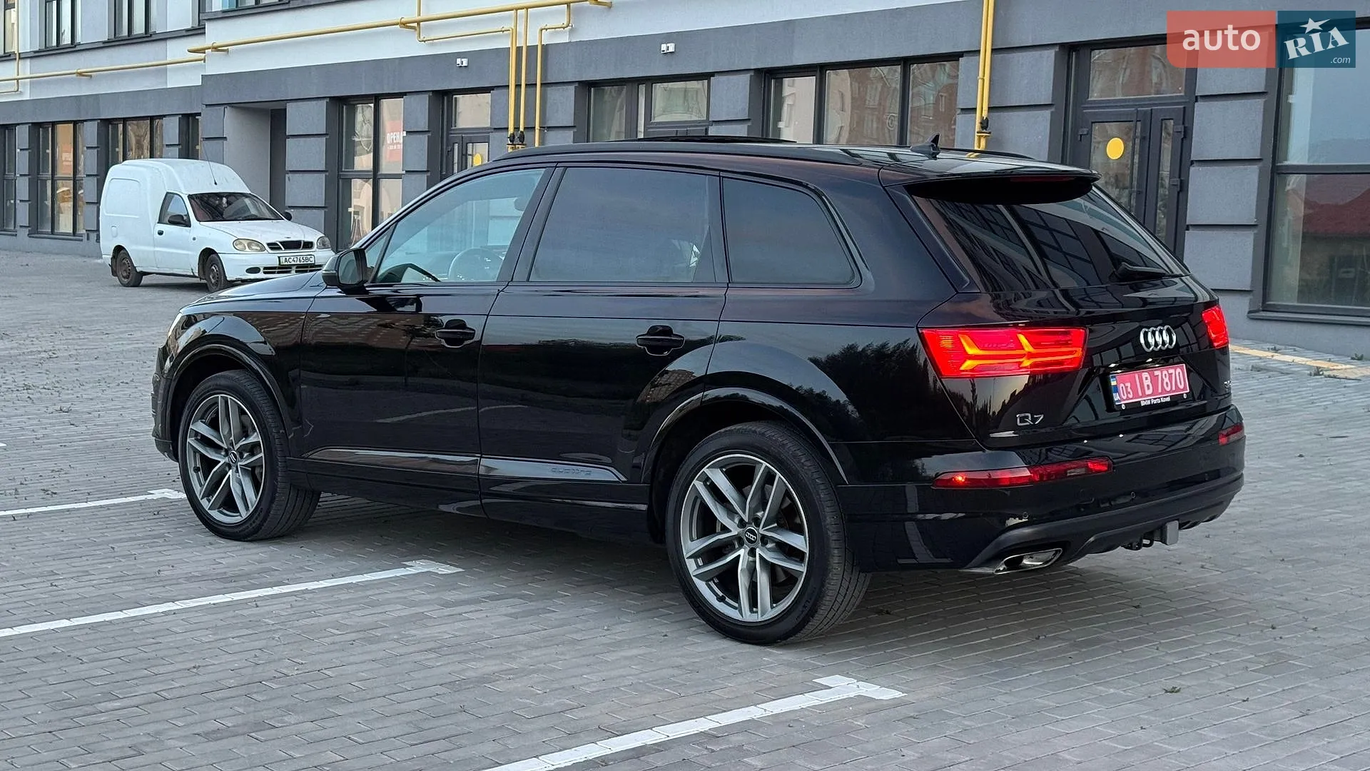 2017 Audi Q7 - мініатюра 31