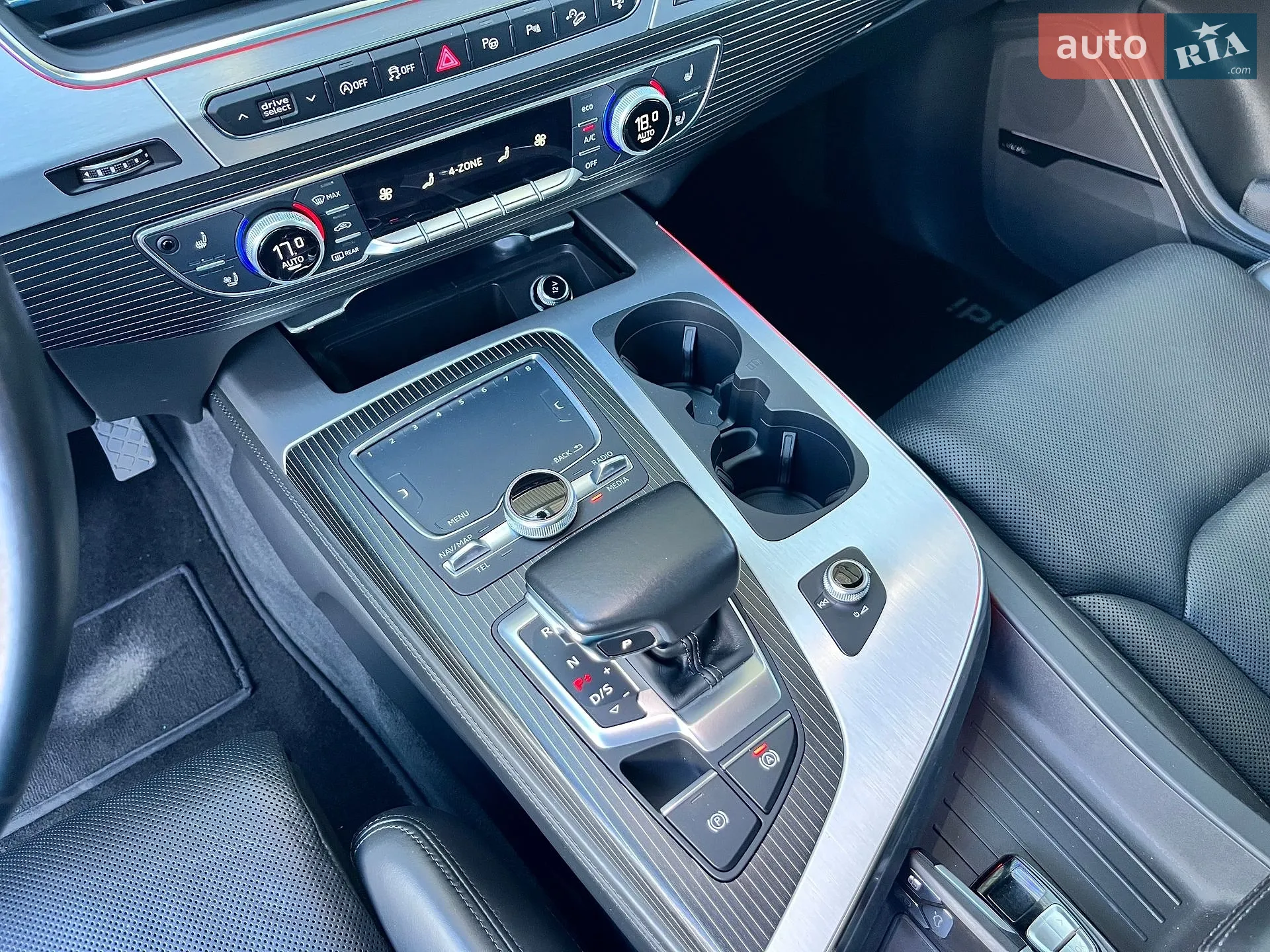 2017 Audi Q7 - мініатюра 27