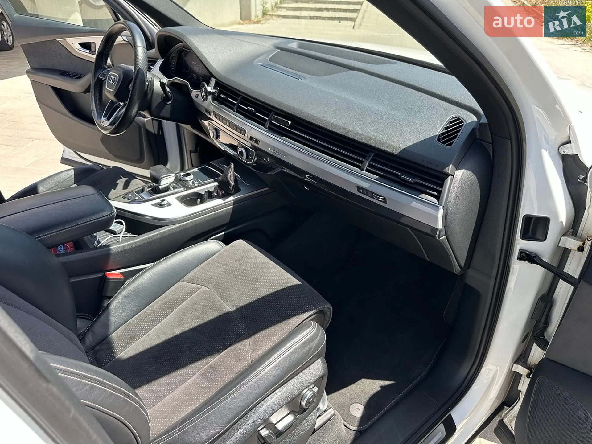 2016 Audi Q7 - мініатюра 23