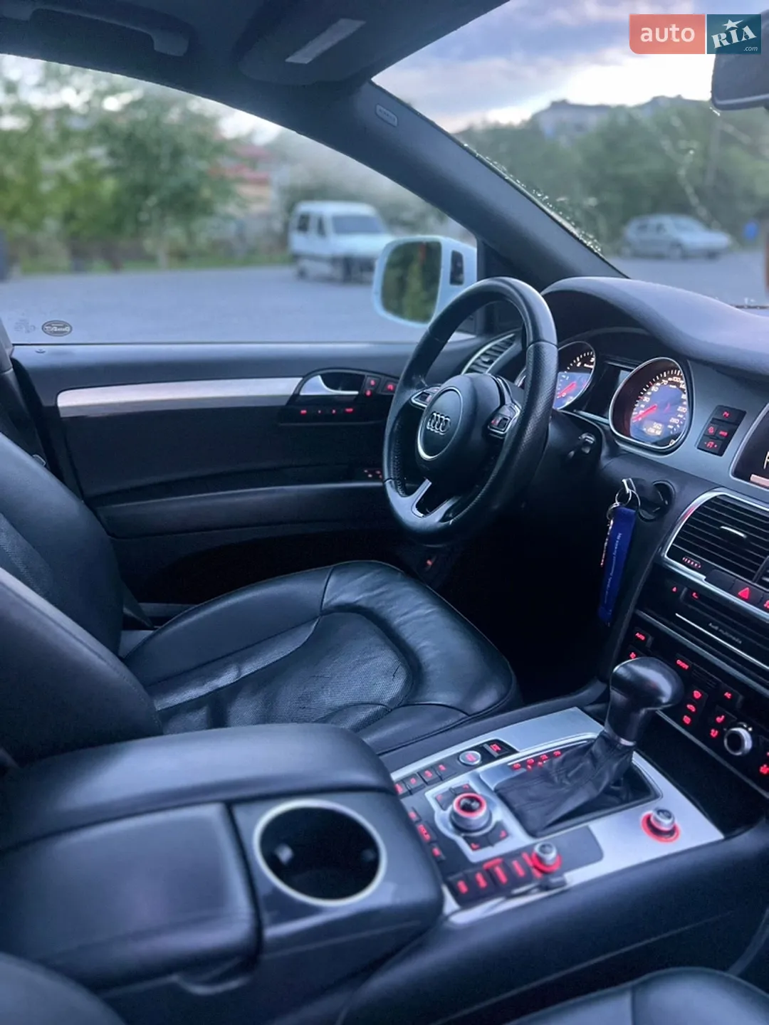 2011 Audi Q7 - мініатюра 11
