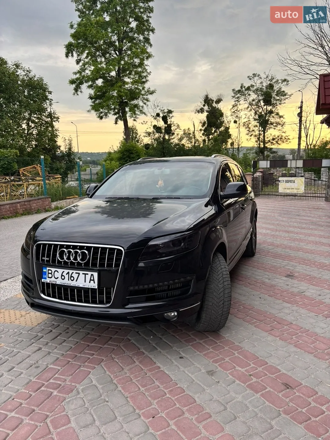 2010 Audi Q7 - мініатюра 2