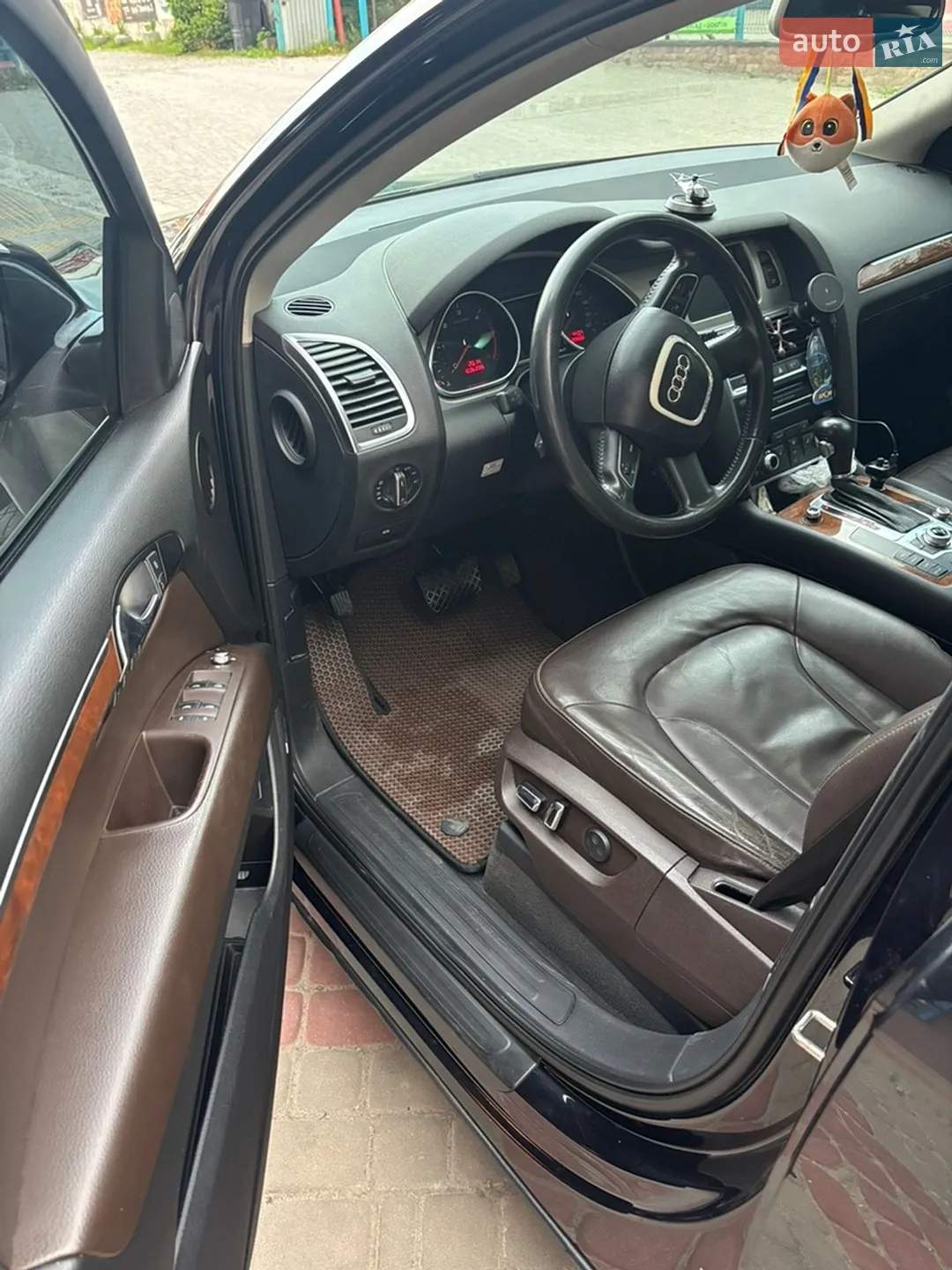 2010 Audi Q7 - мініатюра 9