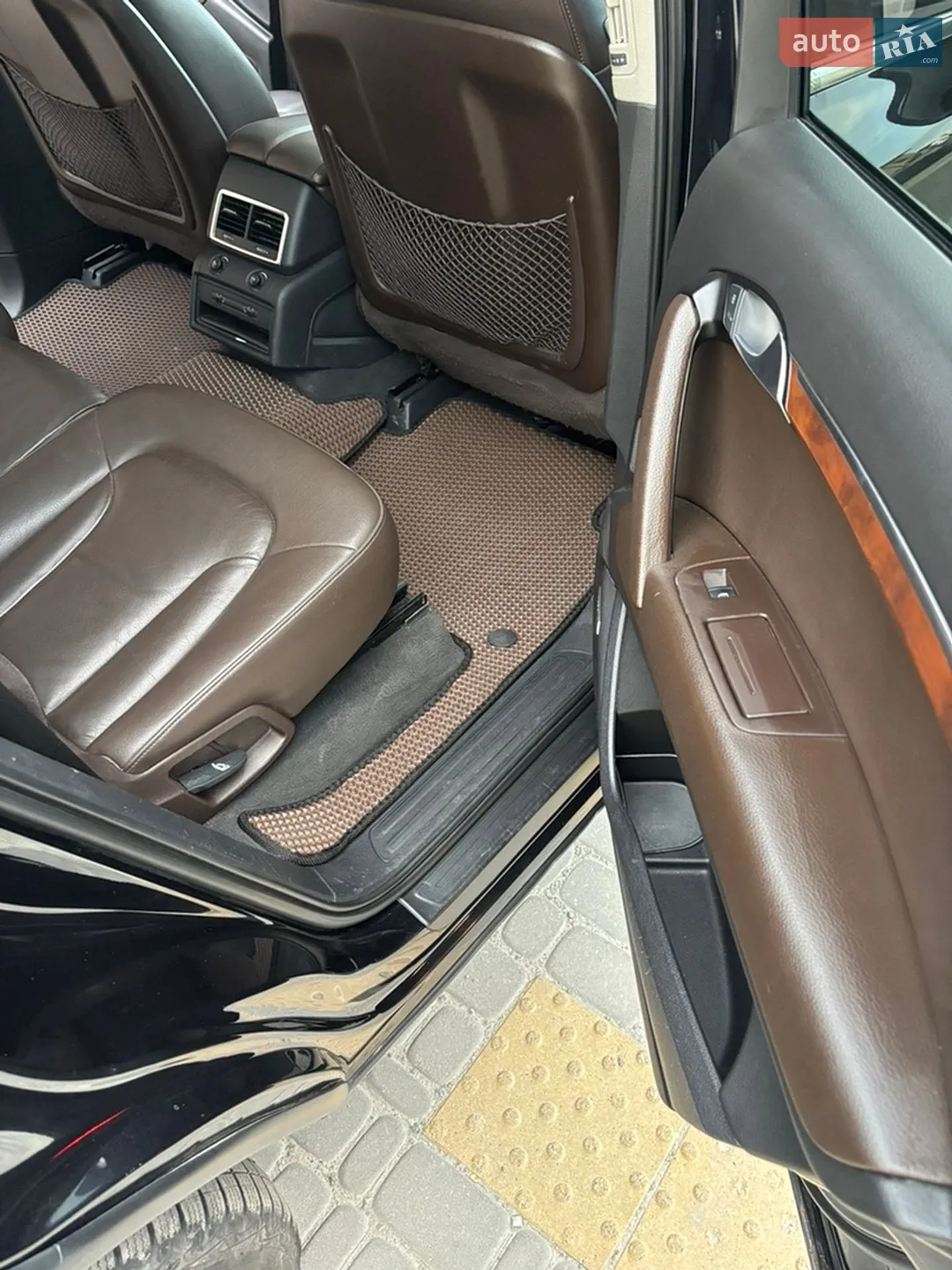 2010 Audi Q7 - мініатюра 16