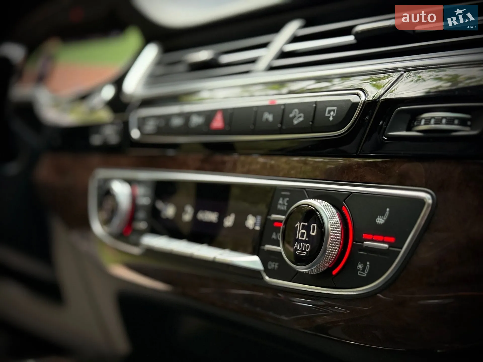 2016 Audi Q7 - мініатюра 27