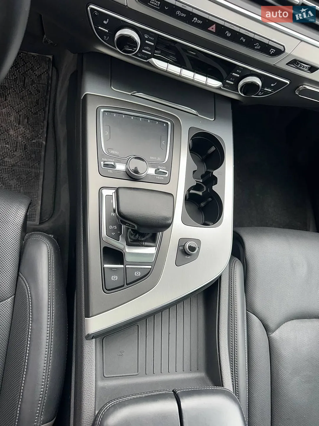 2016 Audi Q7 - мініатюра 18