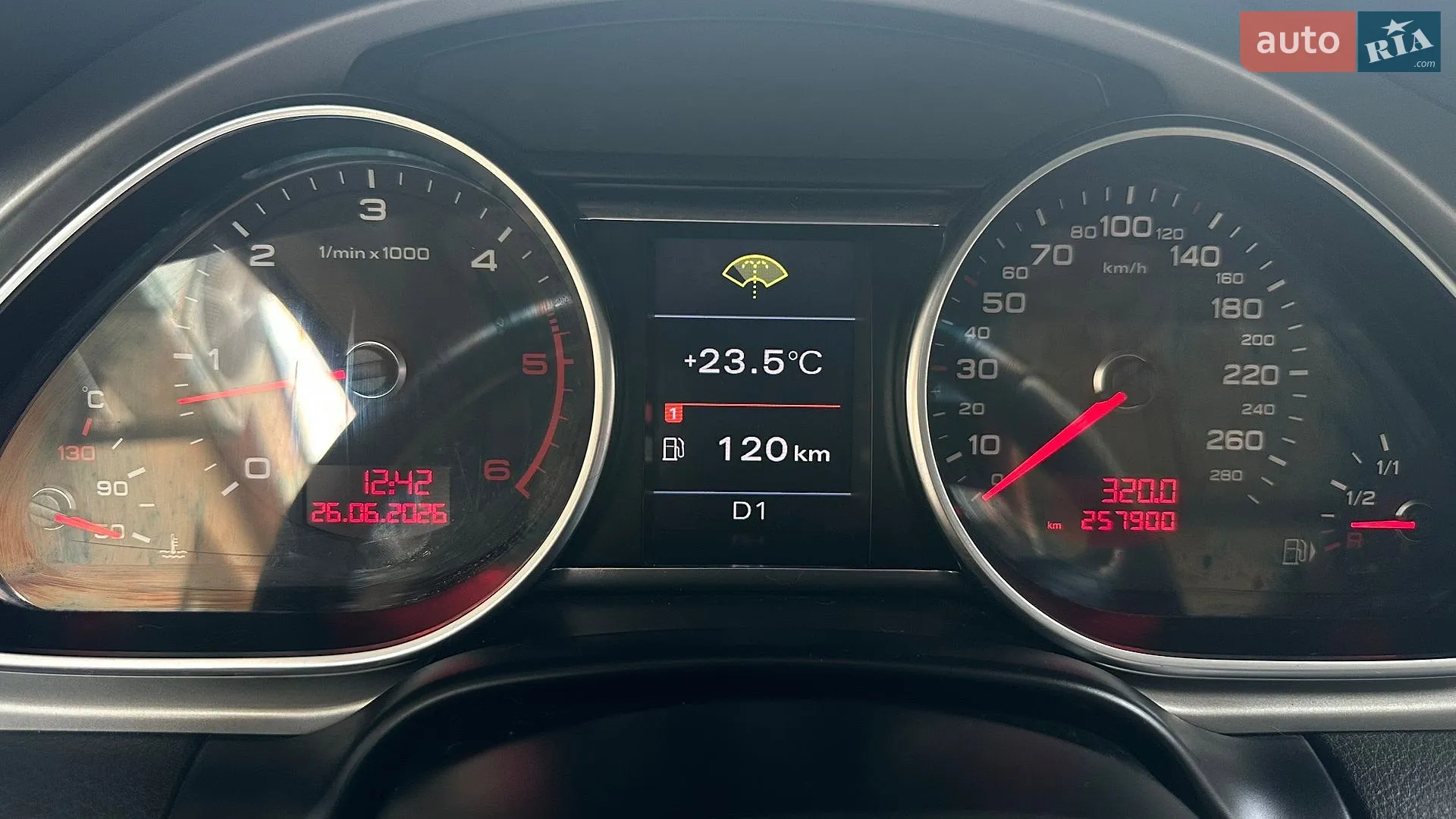 2010 Audi Q7 - мініатюра 7