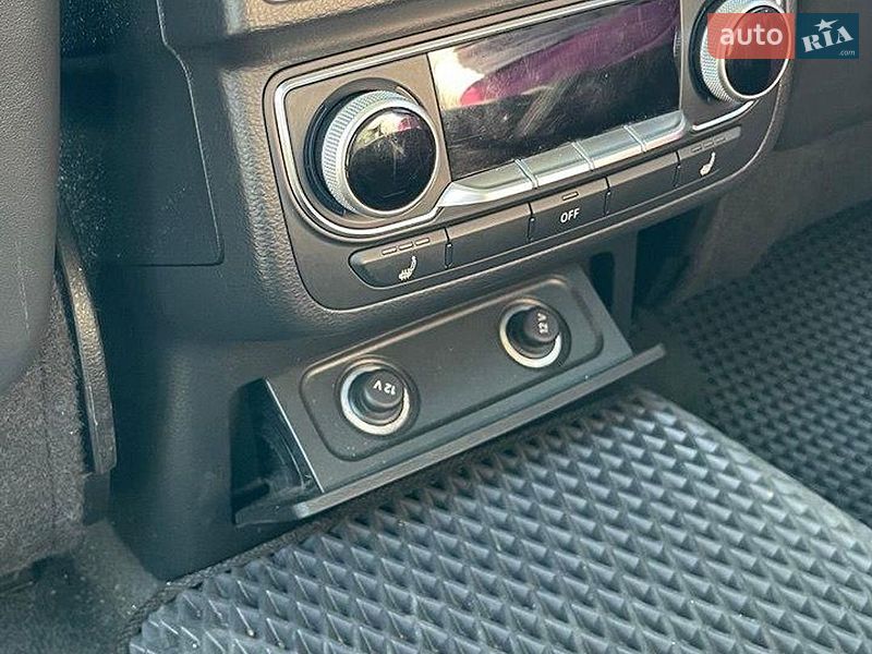 Позашляховик / Кросовер Audi Q7 2017 в Чорноморську