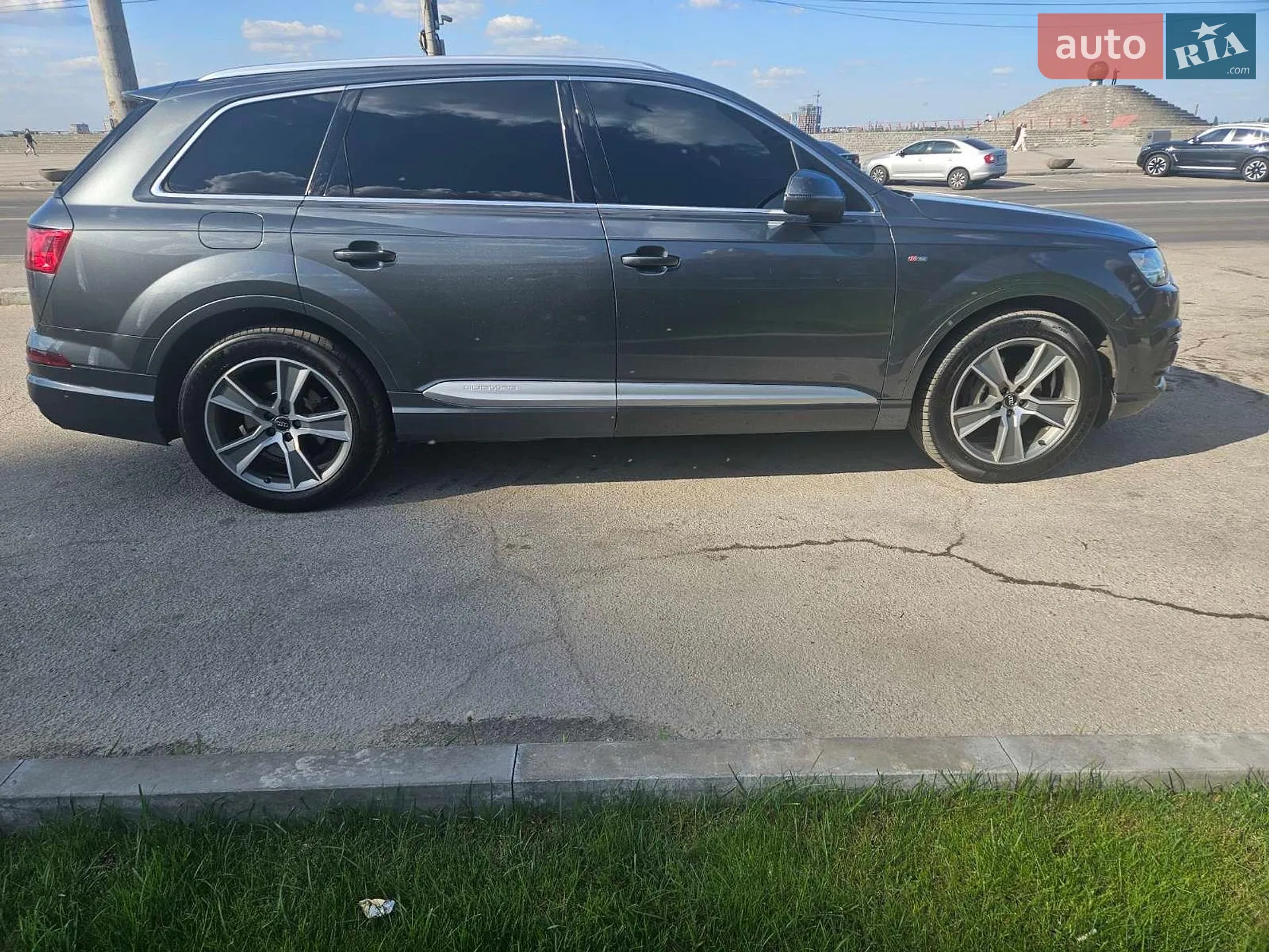 2016 Audi Q7 - мініатюра 12