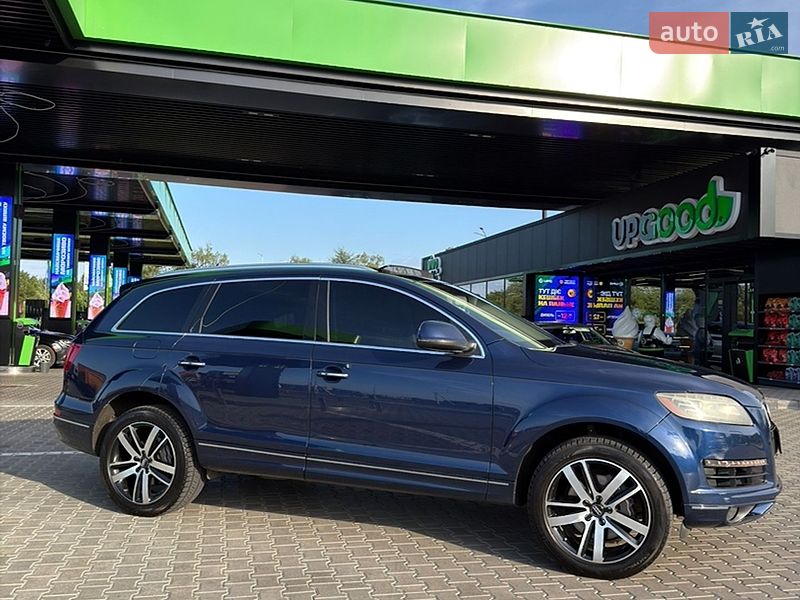 Позашляховик / Кросовер Audi Q7 2012 в Стрию