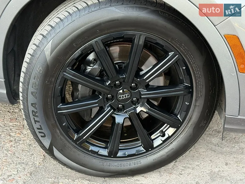 Audi Q7 2017 VIN WA1VAAF72JD011146 фото оголошення 6 з 118