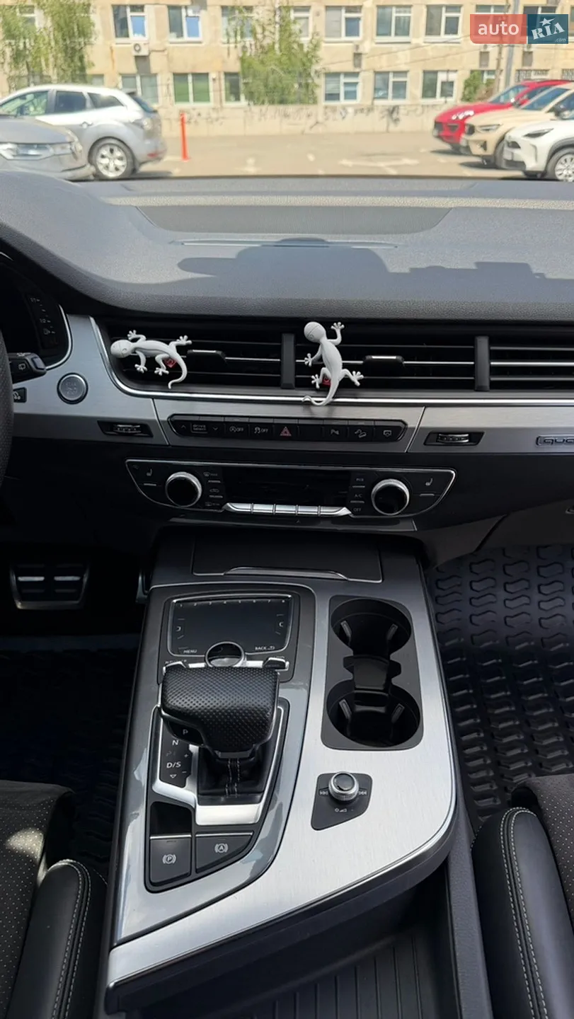 2017 Audi Q7 - мініатюра 12