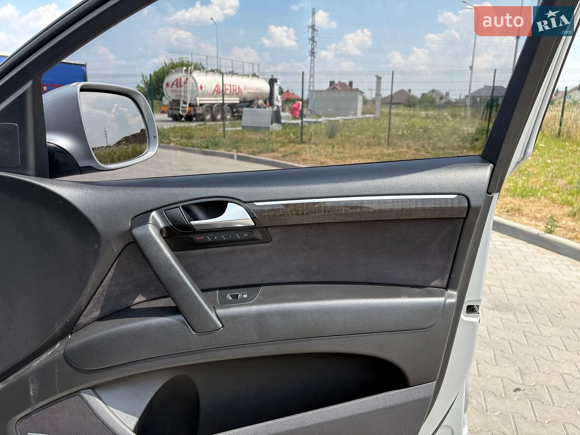 2012 Audi Q7 - мініатюра 26