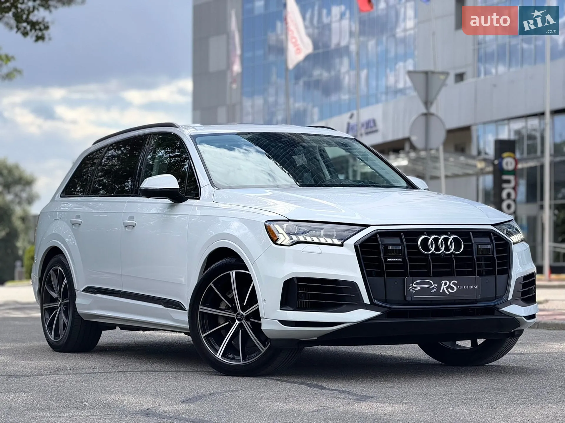 2020 Audi Q7 - фото 1