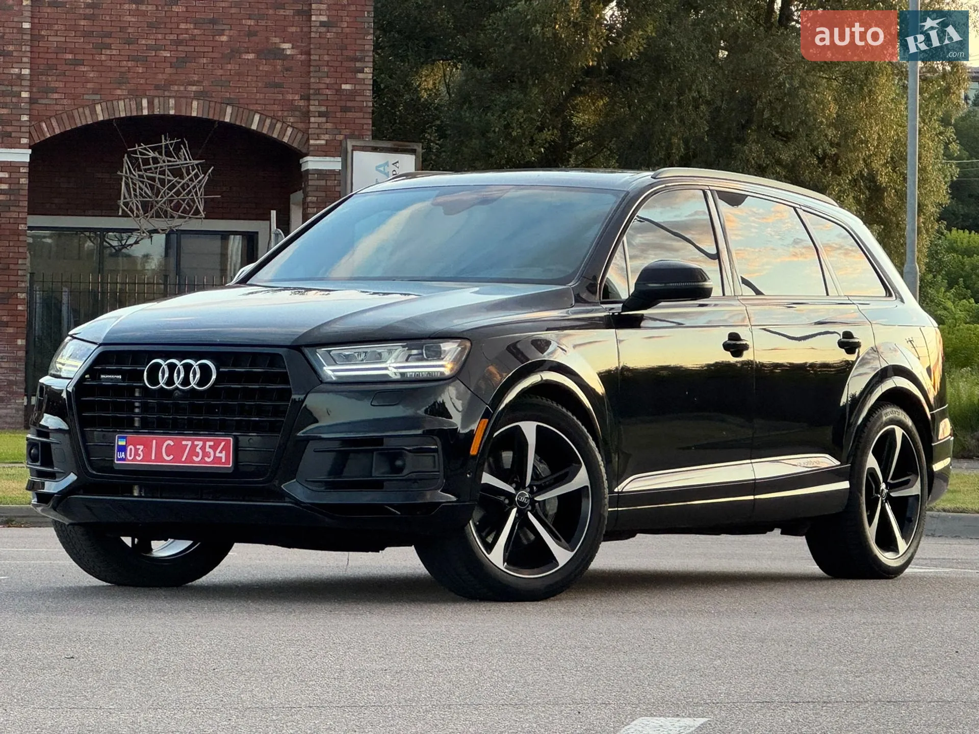 2018 Audi Q7 - фото 1