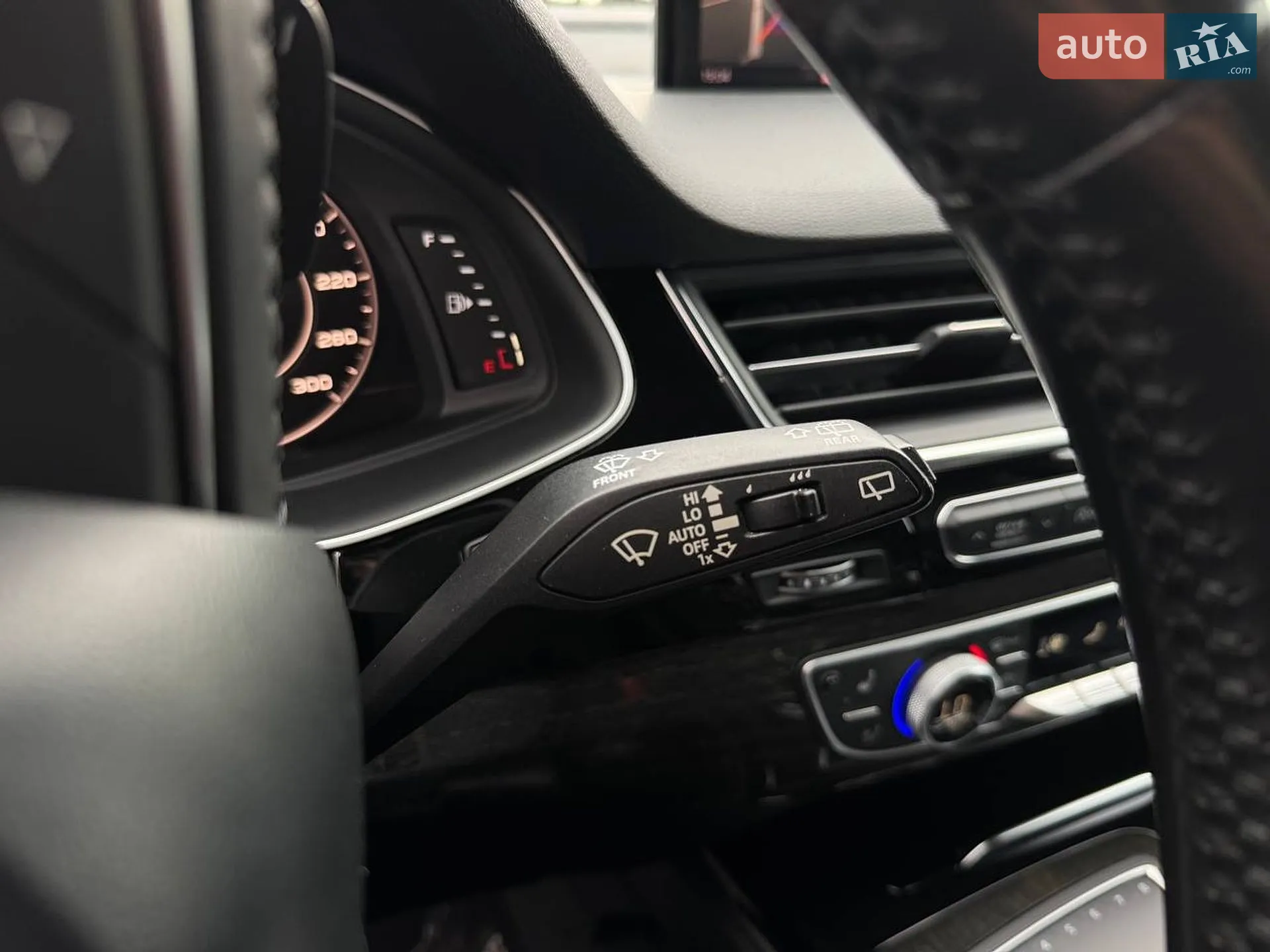 2016 Audi Q7 - мініатюра 23