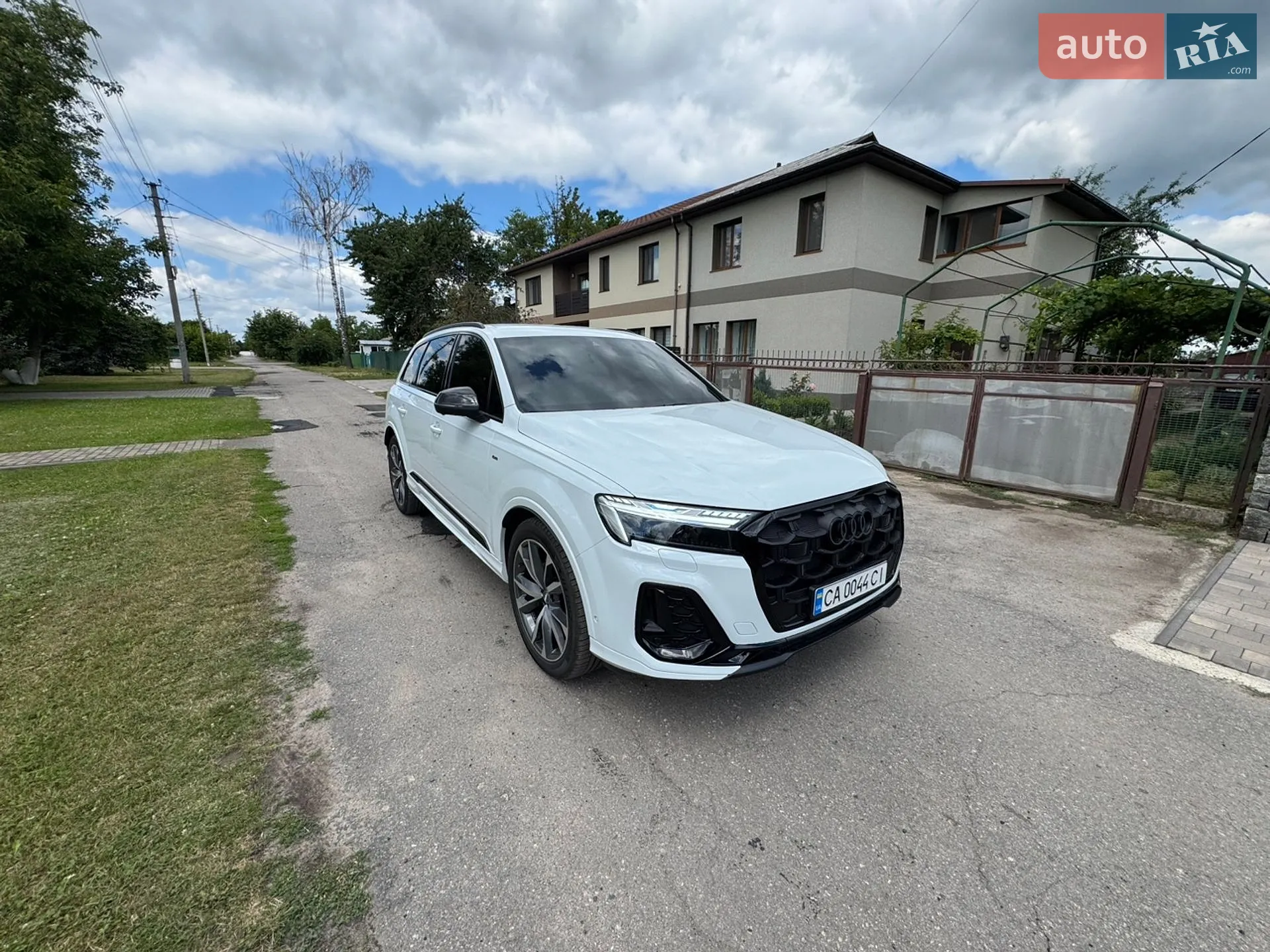 2025 Audi Q7 - мініатюра 3