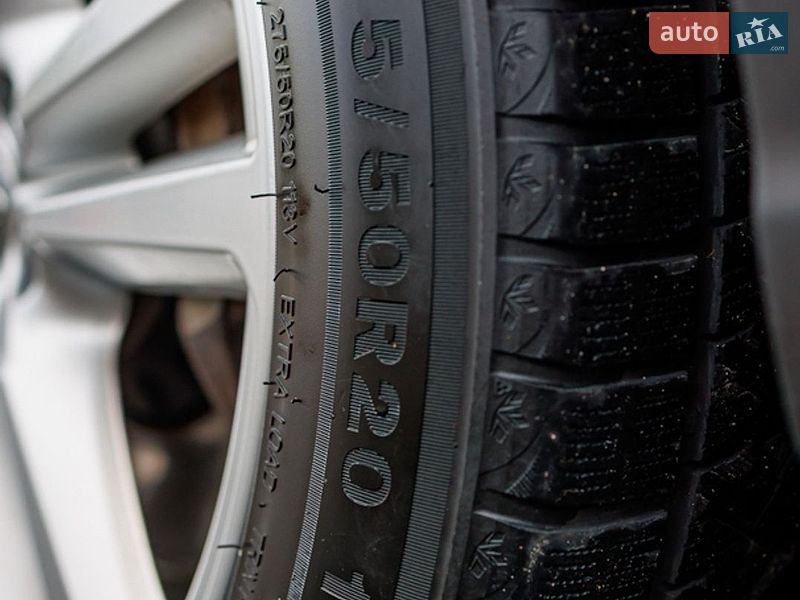 Позашляховик / Кросовер Audi Q7 2016 в Чернівцях