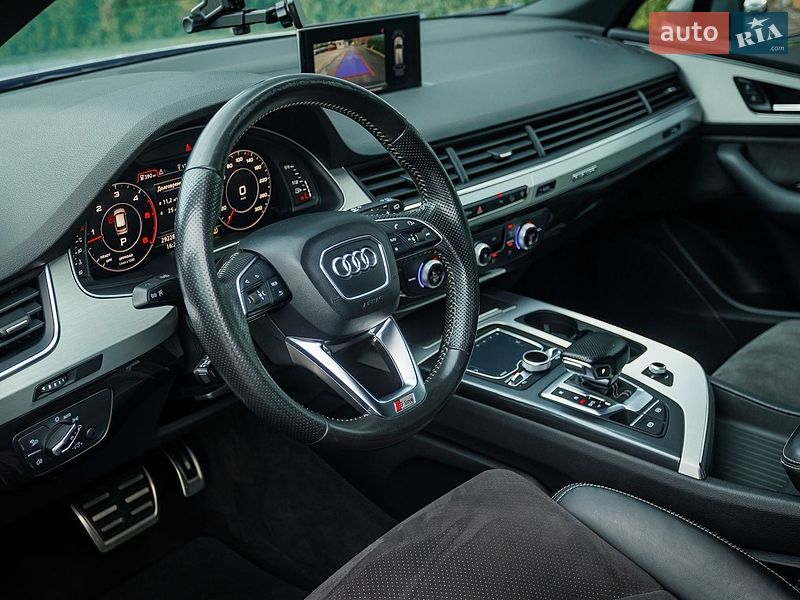 Позашляховик / Кросовер Audi Q7 2016 в Чернівцях