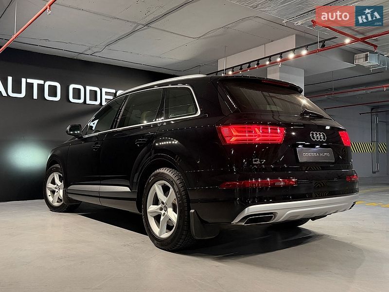 Внедорожник / Кроссовер Audi Q7 2016 в Одессе