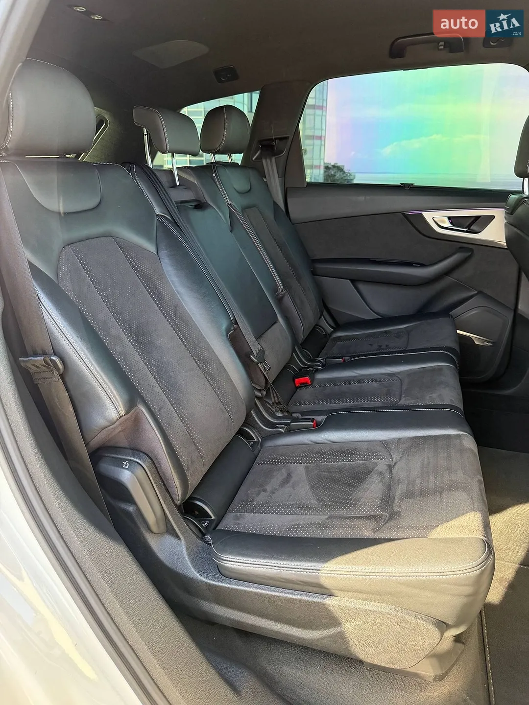 2017 Audi Q7 - мініатюра 16