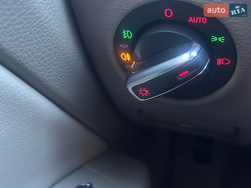 Позашляховик / Кросовер Audi Q7 2010 в Теплику