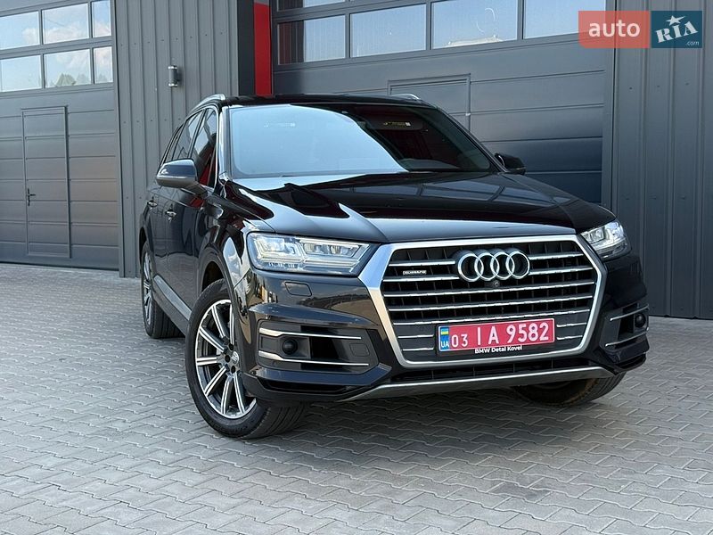 Позашляховик / Кросовер Audi Q7 2016 в Ковелі