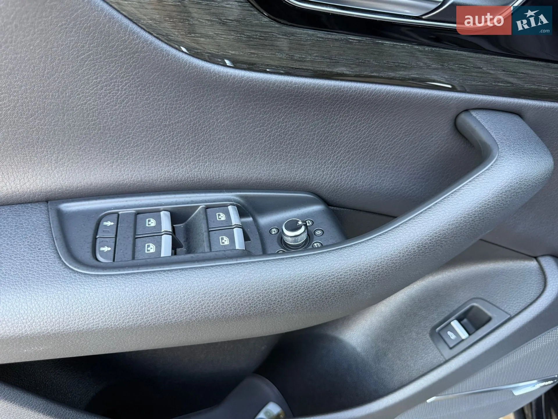 2016 Audi Q7 - мініатюра 51