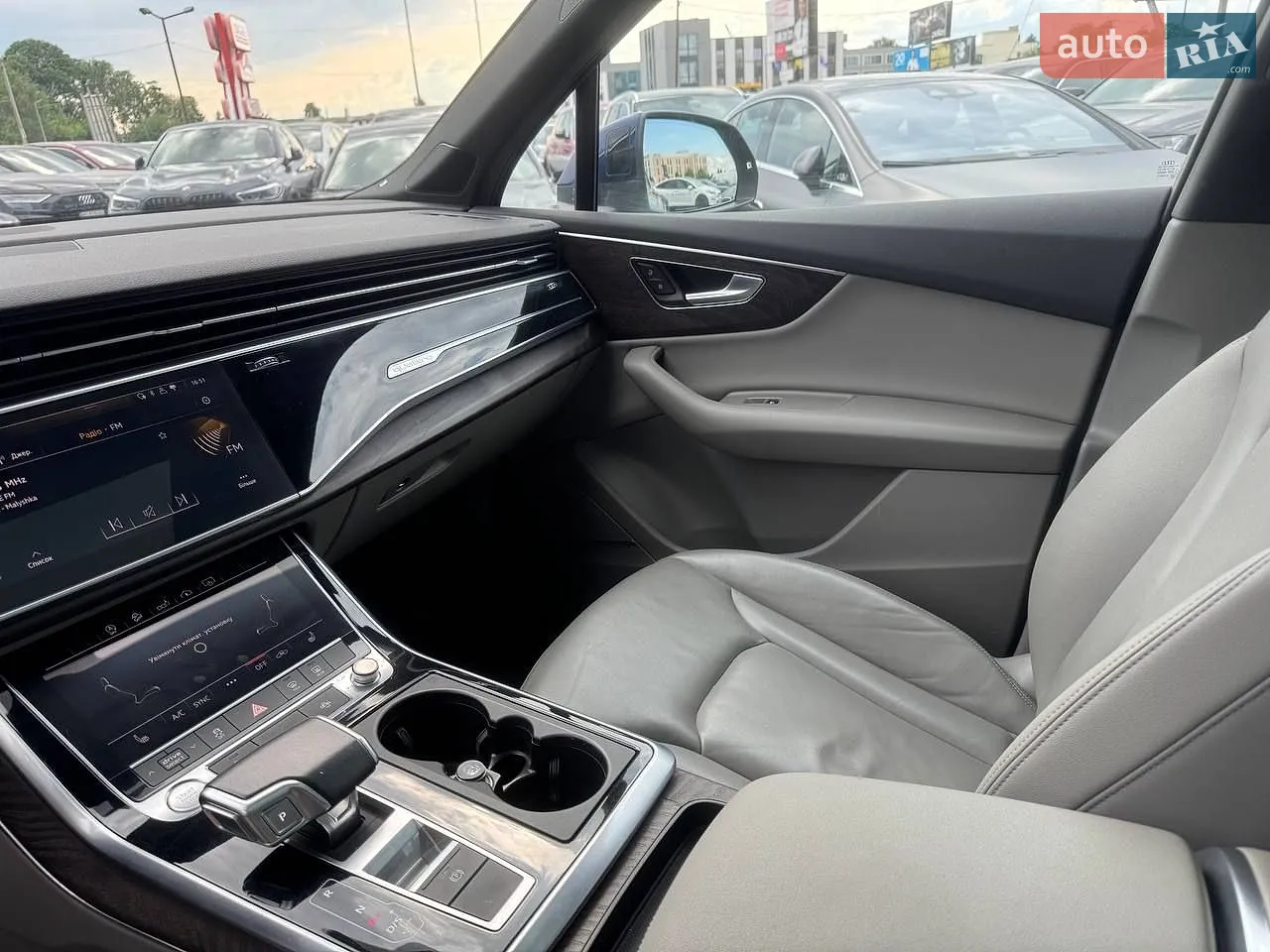 2020 Audi Q7 - мініатюра 24