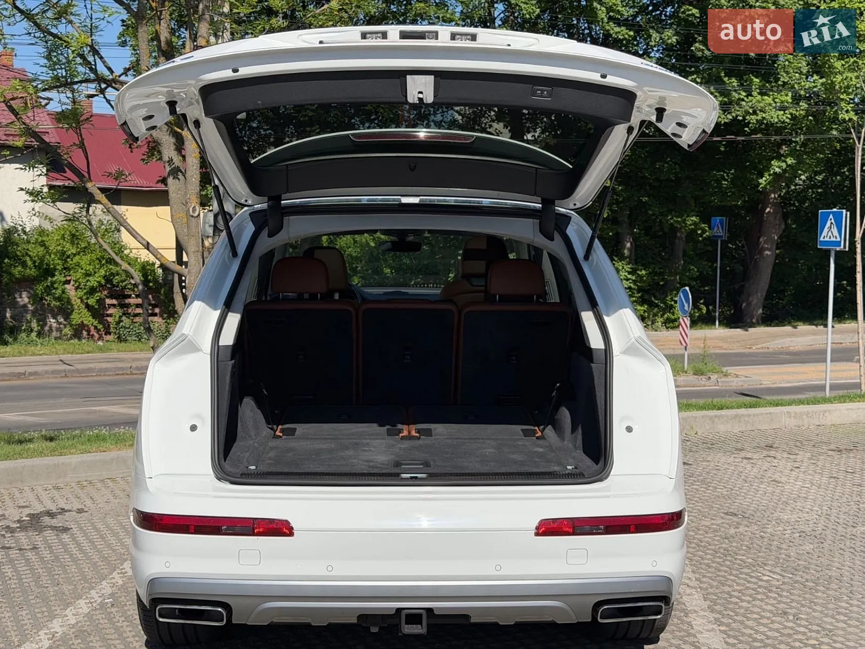 Audi Q7 2018 VIN WA1VAAF72JD038878 фото оголошення 24 з 53