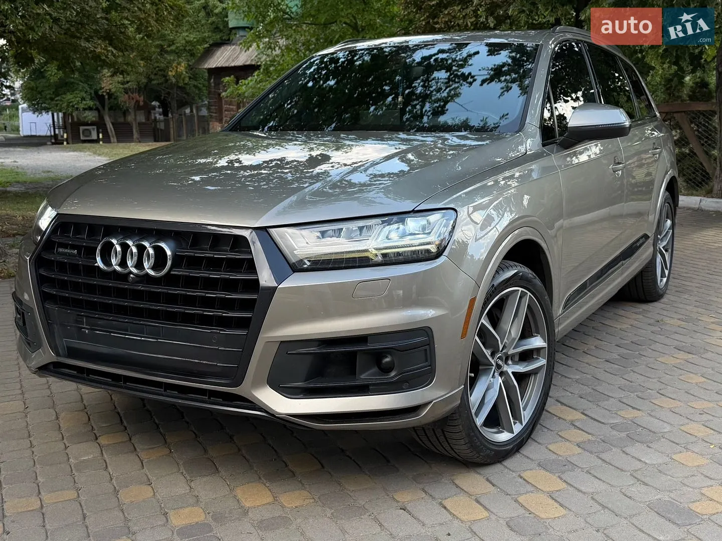 Audi Q7 2018 VIN WA1WAAF76JD045658 фото оголошення 14 з 23