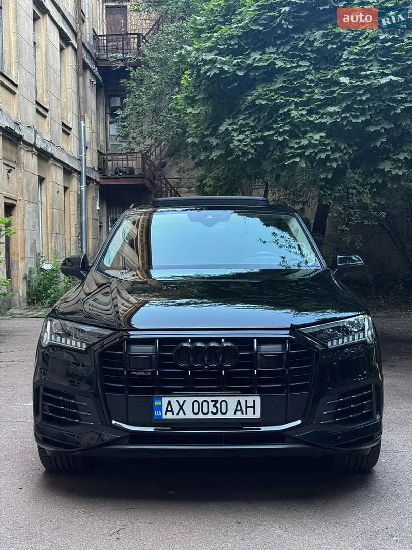 2022 Audi Q7 - фото 1