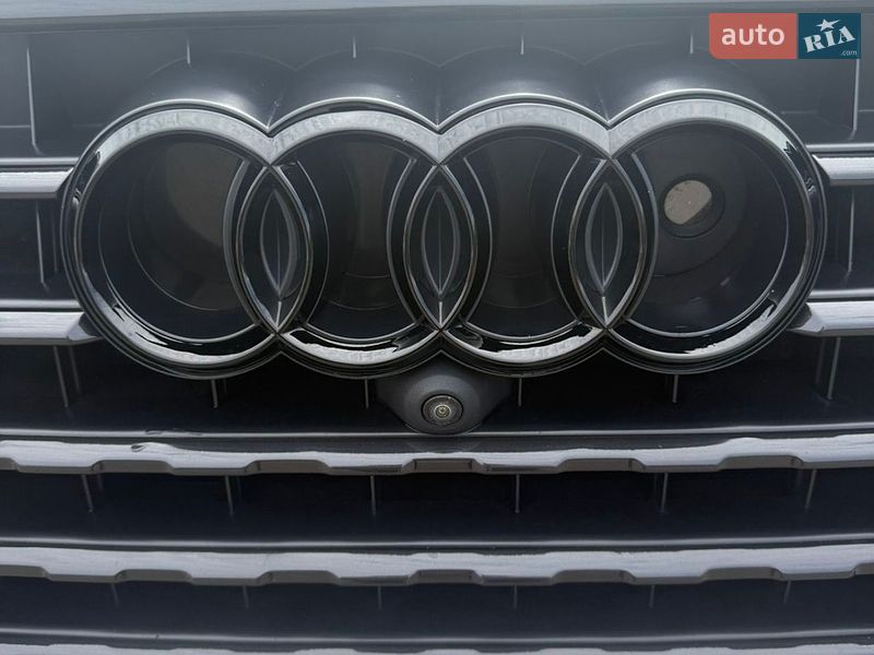 Позашляховик / Кросовер Audi Q7 2016 в Черкасах