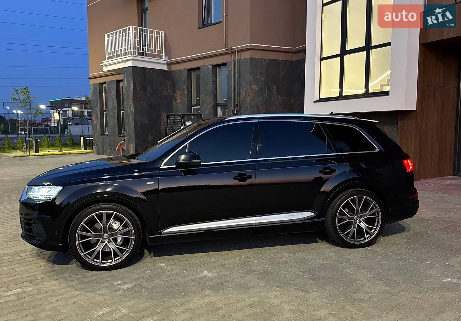 2016 Audi Q7 - мініатюра 8