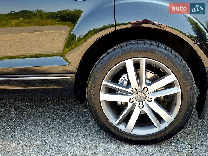 Позашляховик / Кросовер Audi Q7 2013 в Івано-Франківську