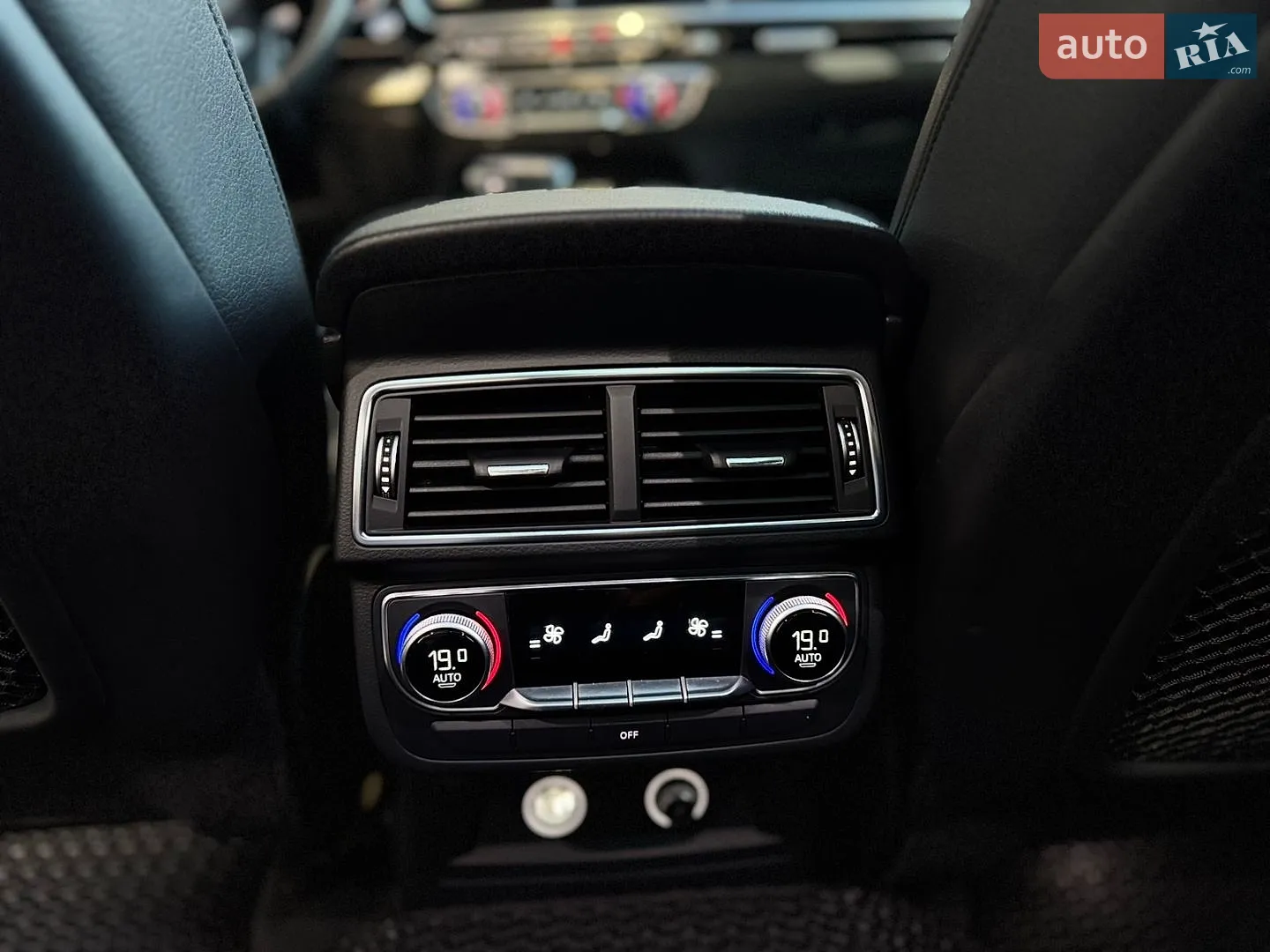 2019 Audi Q7 - мініатюра 17
